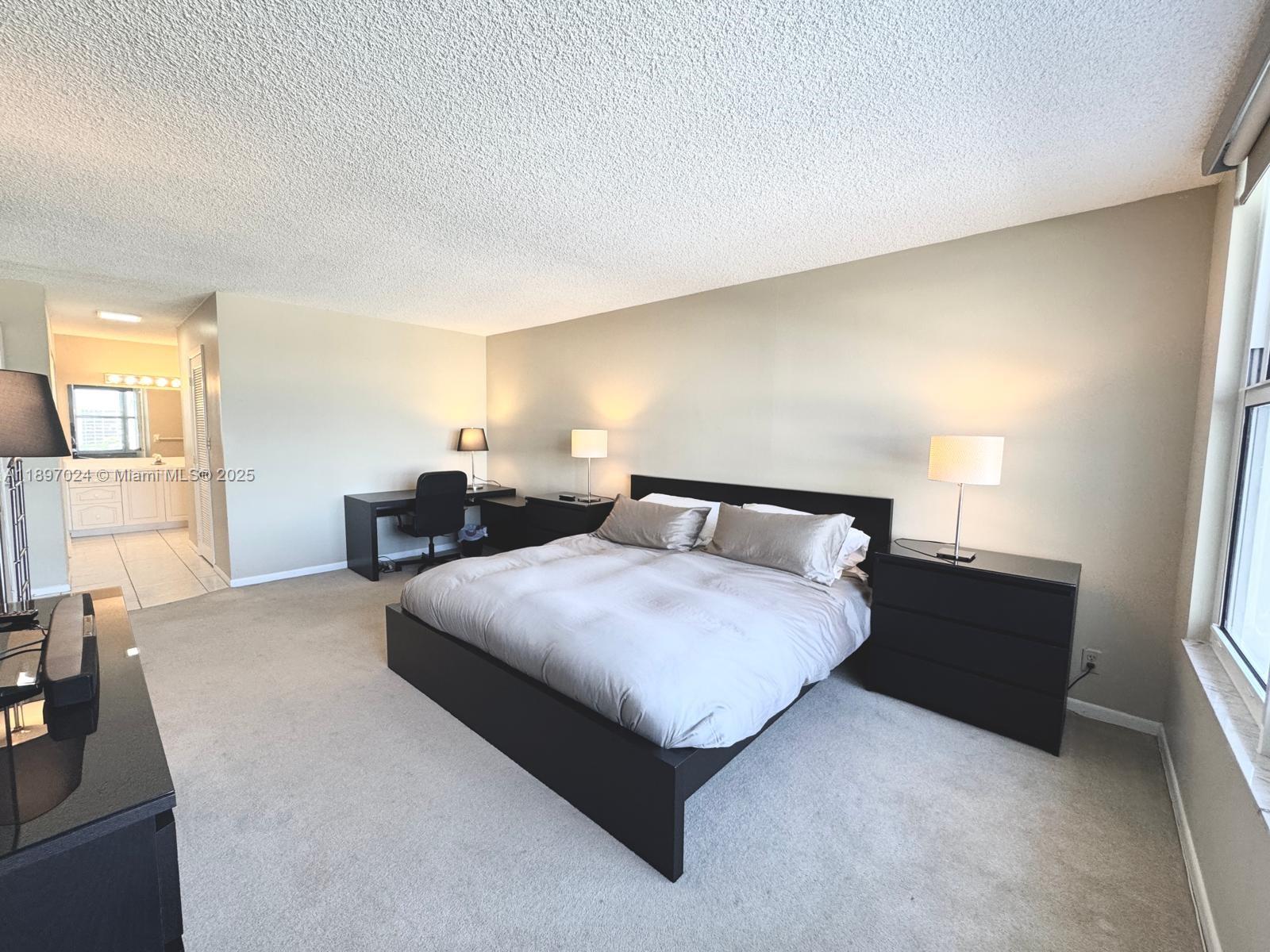 Photo of 3800 Ocean Dr  #604, Hollywood, Florida, 33019 - 