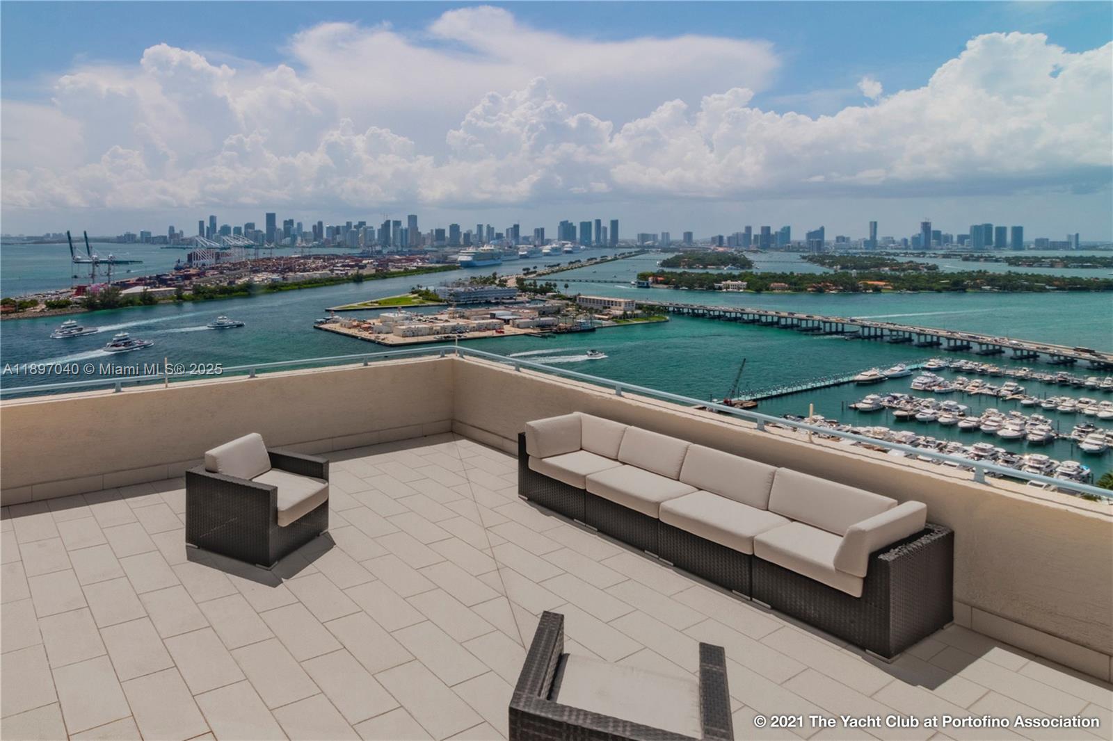 See details 90 2 / 2 1080 sq. ft. $ 2025-10-16 0 Photo