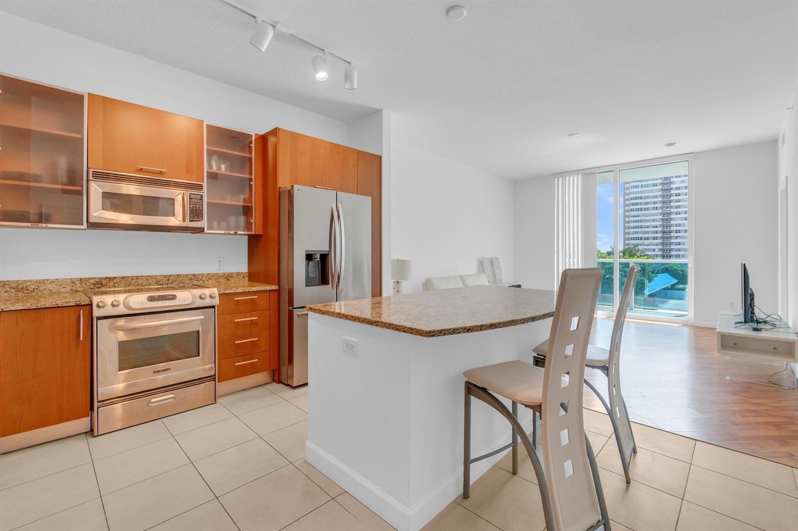 Photo of 1945 Ocean #502, Hallandale Beach, Florida, 33009 - Photo 10