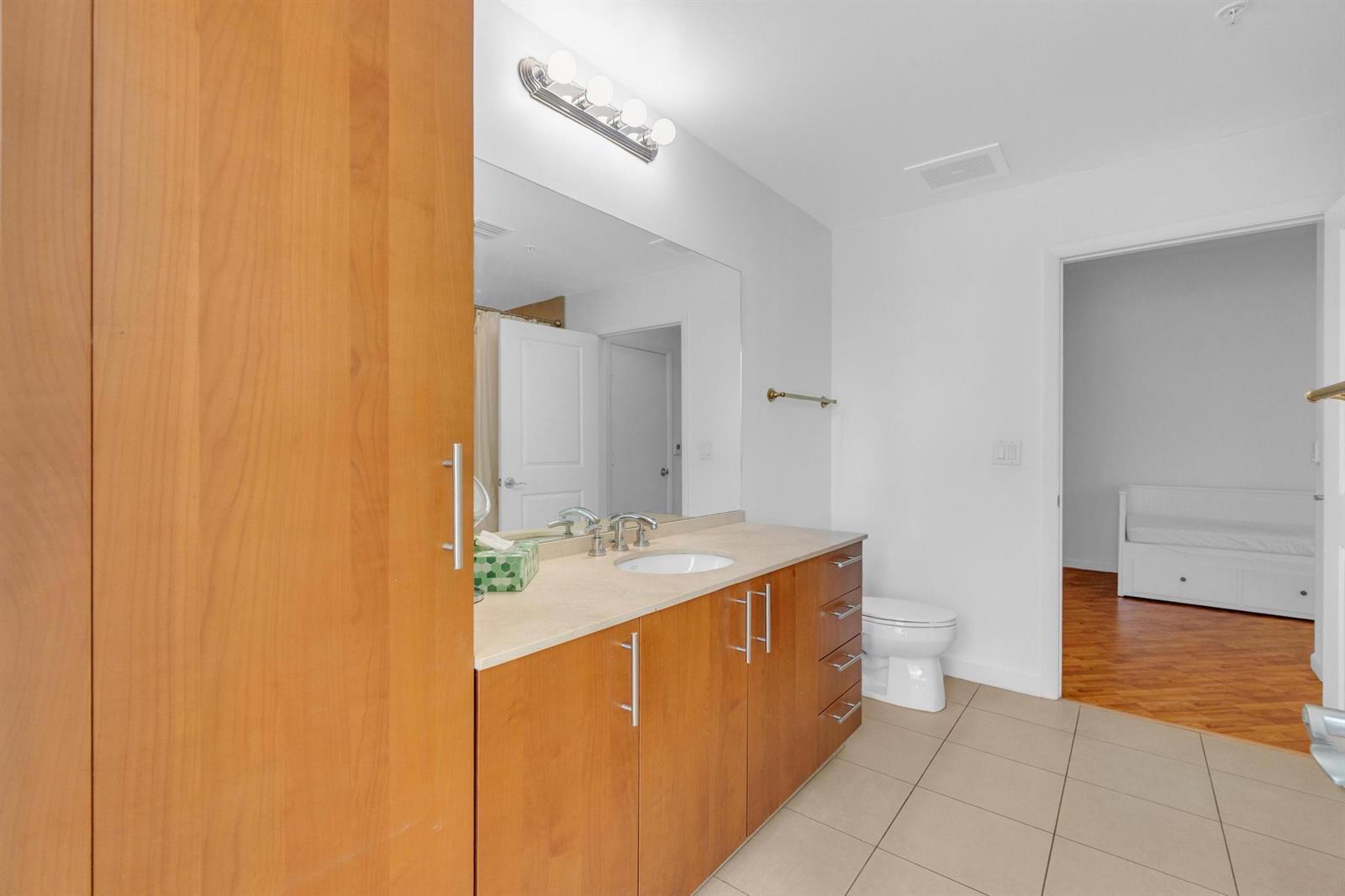 Photo of 1945 Ocean #502, Hallandale Beach, Florida, 33009 - Photo 19
