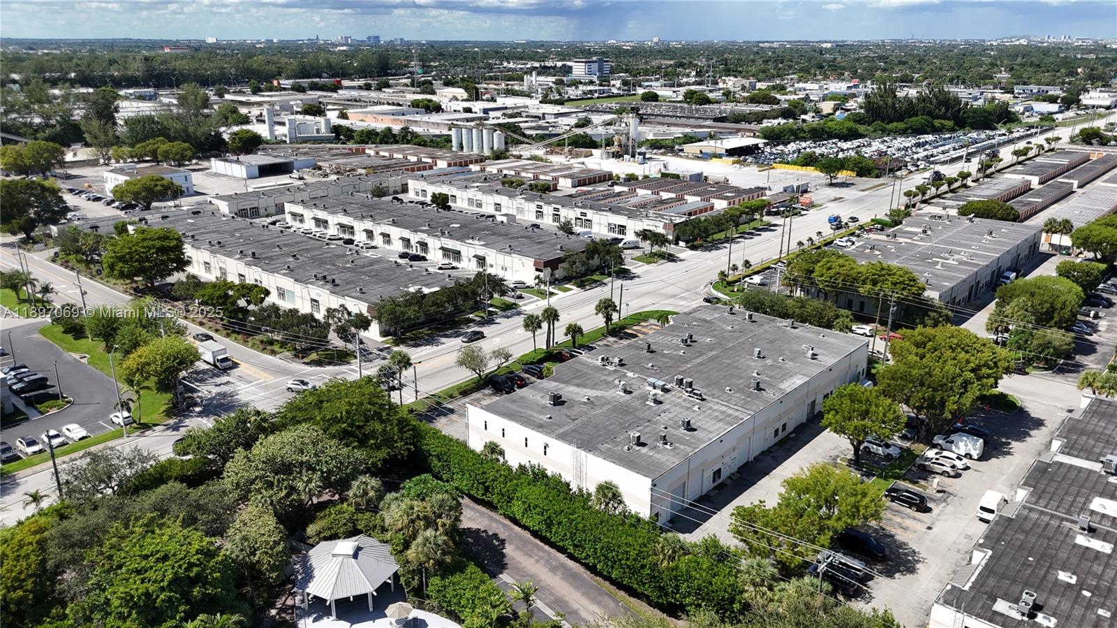 Подробнее / кв.футов $ 2025-10-16 0 Фото