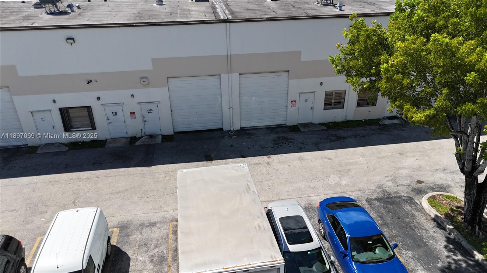 Подробнее / кв.футов $ 2025-10-16 0 Фото