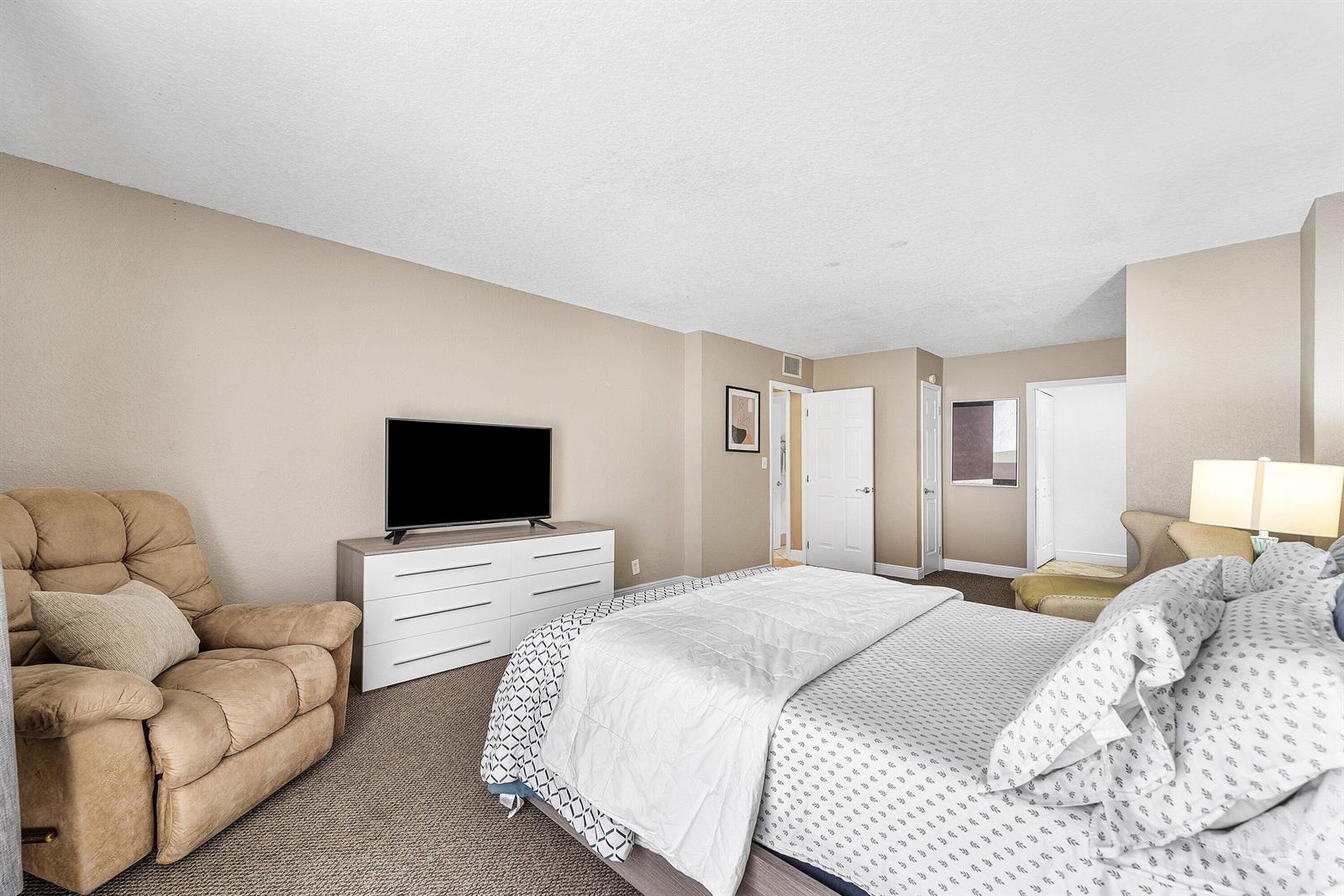 Photo of 1600 Ocean  #7h, Hollywood, Florida, 33019 - 018-1600SouthOceanDrive-7H-Hollywood-FL-