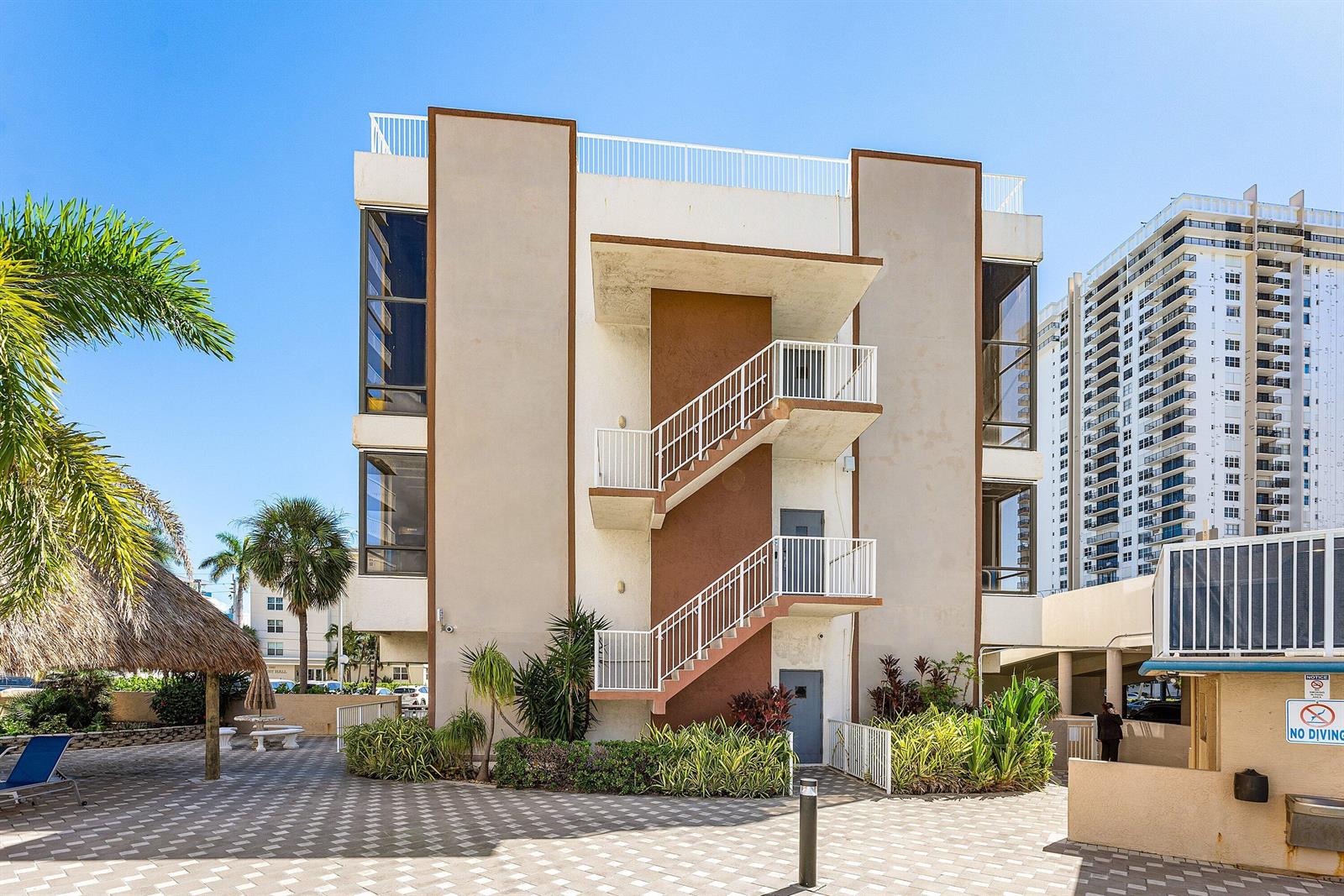 Photo of 1600 Ocean  #7h, Hollywood, Florida, 33019 - 043-1600SouthOceanDrive-7H-Hollywood-FL-