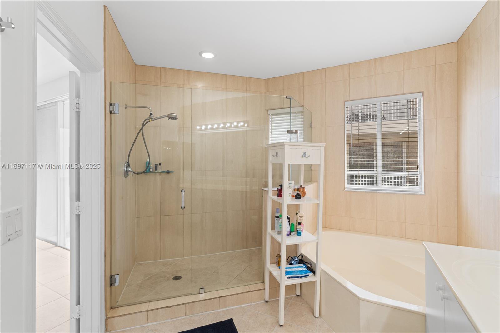 Photo of 21396 Marina Cove Cir (21396), Aventura, Florida, 33180 -