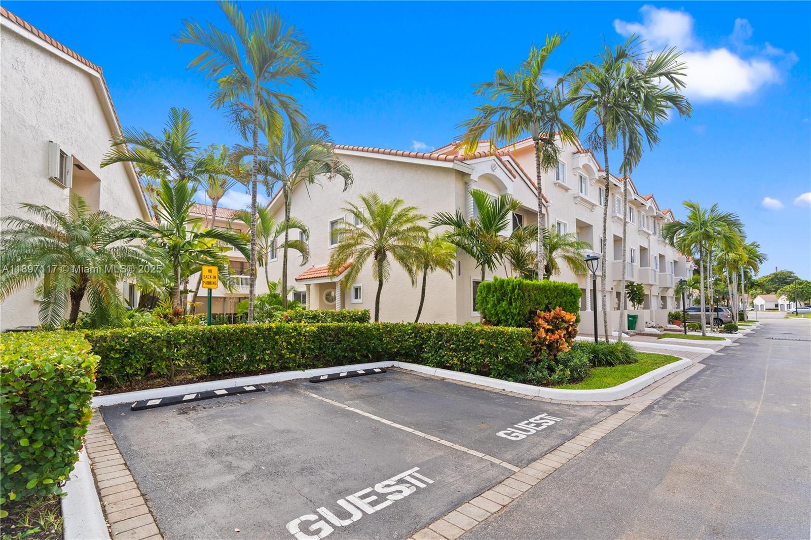 Photo of 21396 Marina Cove Cir (21396), Aventura, Florida, 33180 -