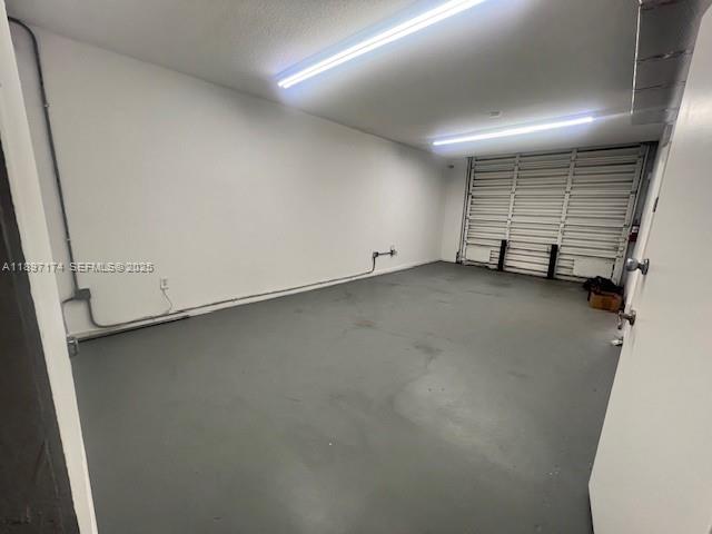 E106  /   sq. ft. $ 2025-10-30 0 foto