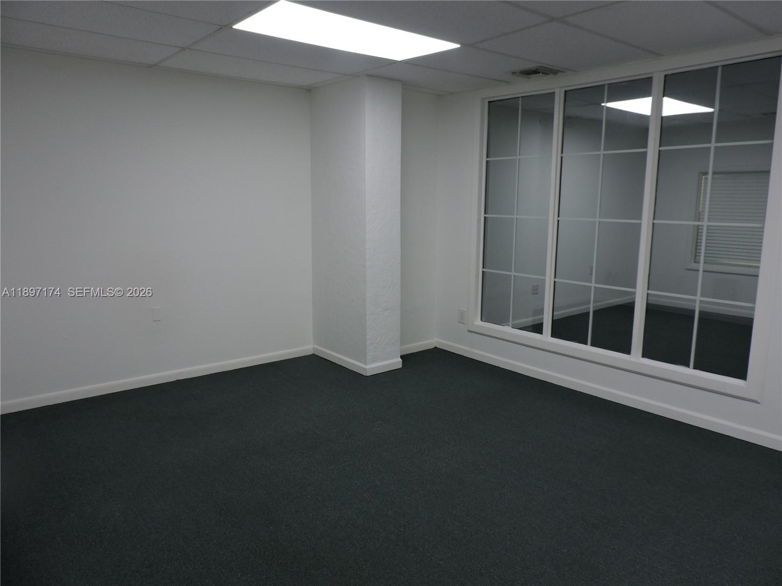 E106  /   sq. ft. $ 2026-01-06 0 Photo