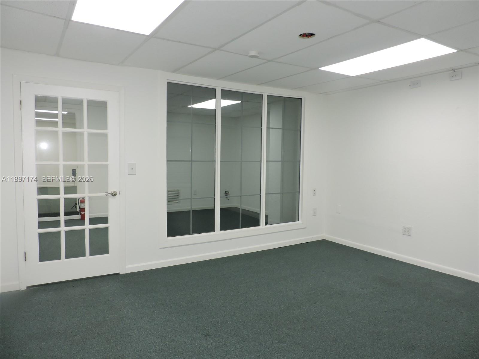 E106  /   sq. ft. $ 2026-01-06 0 Photo