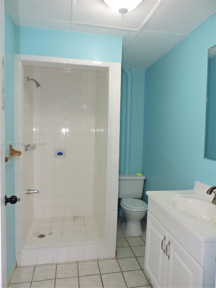 E106  /   sq. ft. $ 2026-01-06 0 Photo