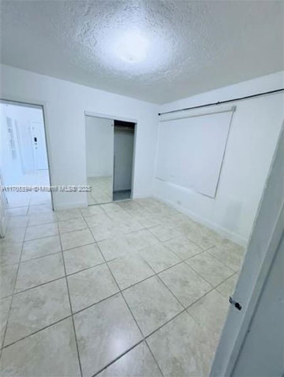 See details / 2179 sq. ft. $ 2025-10-16 0 Photo