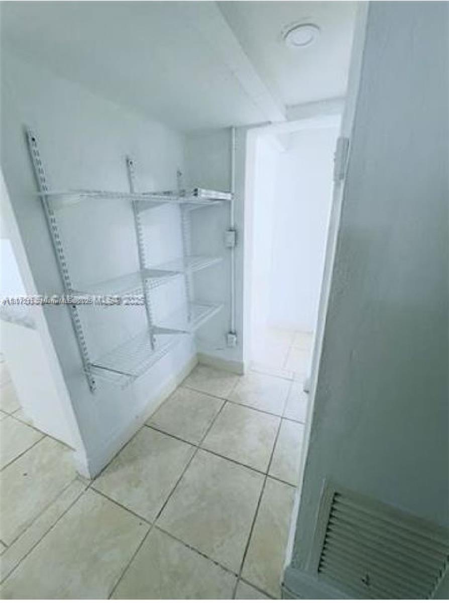 See details / 2179 sq. ft. $ 2025-10-16 0 Photo