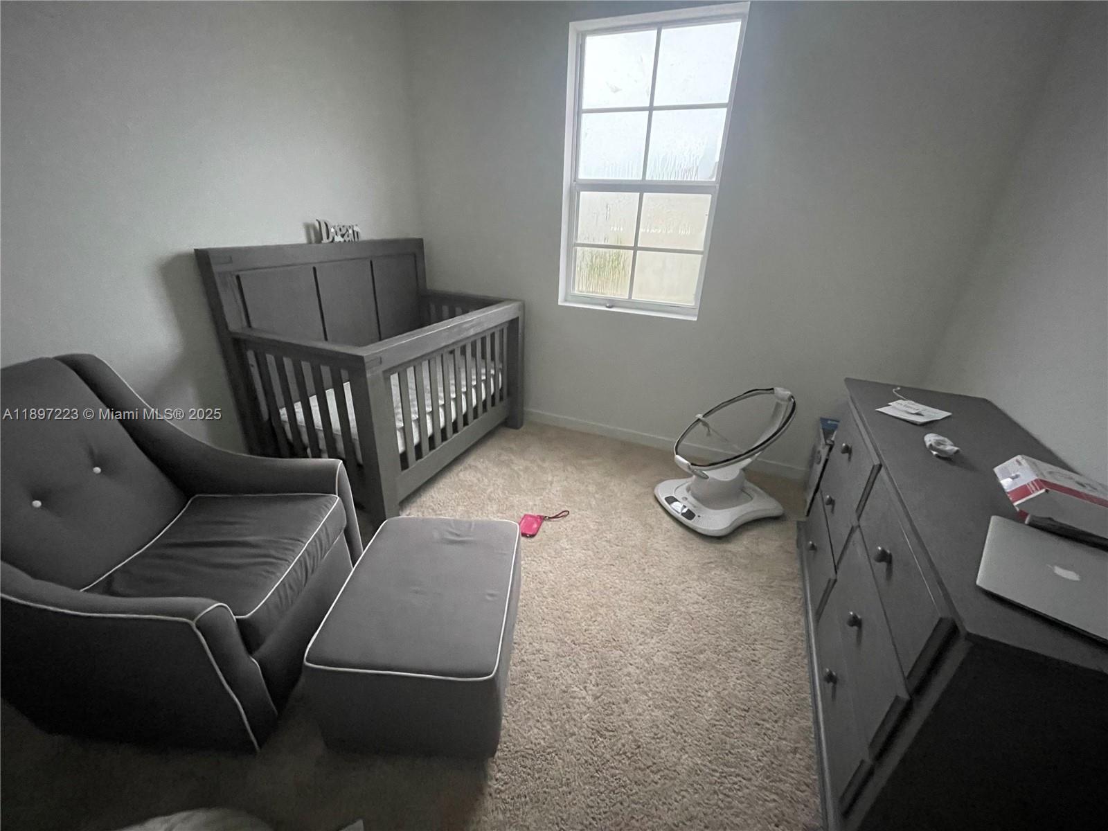 Ver detalles 493 3 / 3 1512 sq. ft. $ 2025-10-16 0 foto