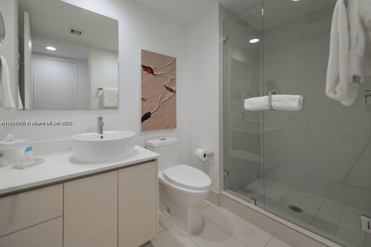 Photo of 2602 Hallandale Beach Blvd  #R1907, Hallandale Beach, Florida, 33009 - 
