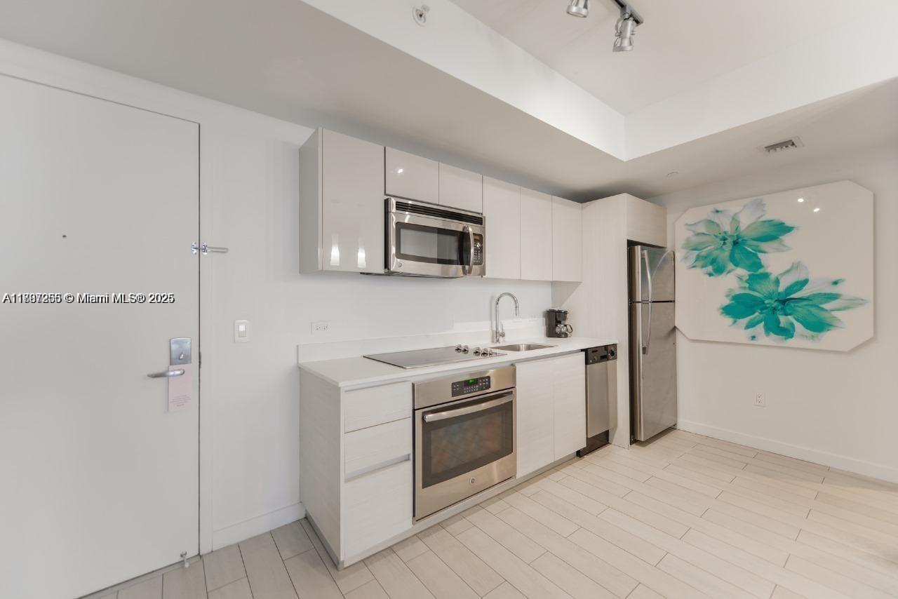 Photo of 2602 Hallandale Beach Blvd #R1907, Hallandale Beach, Florida, 33009 -