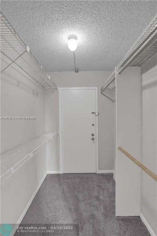 Ver detalles 337 3 / 2 1458 sq. ft. $ 2025-10-16 0 foto