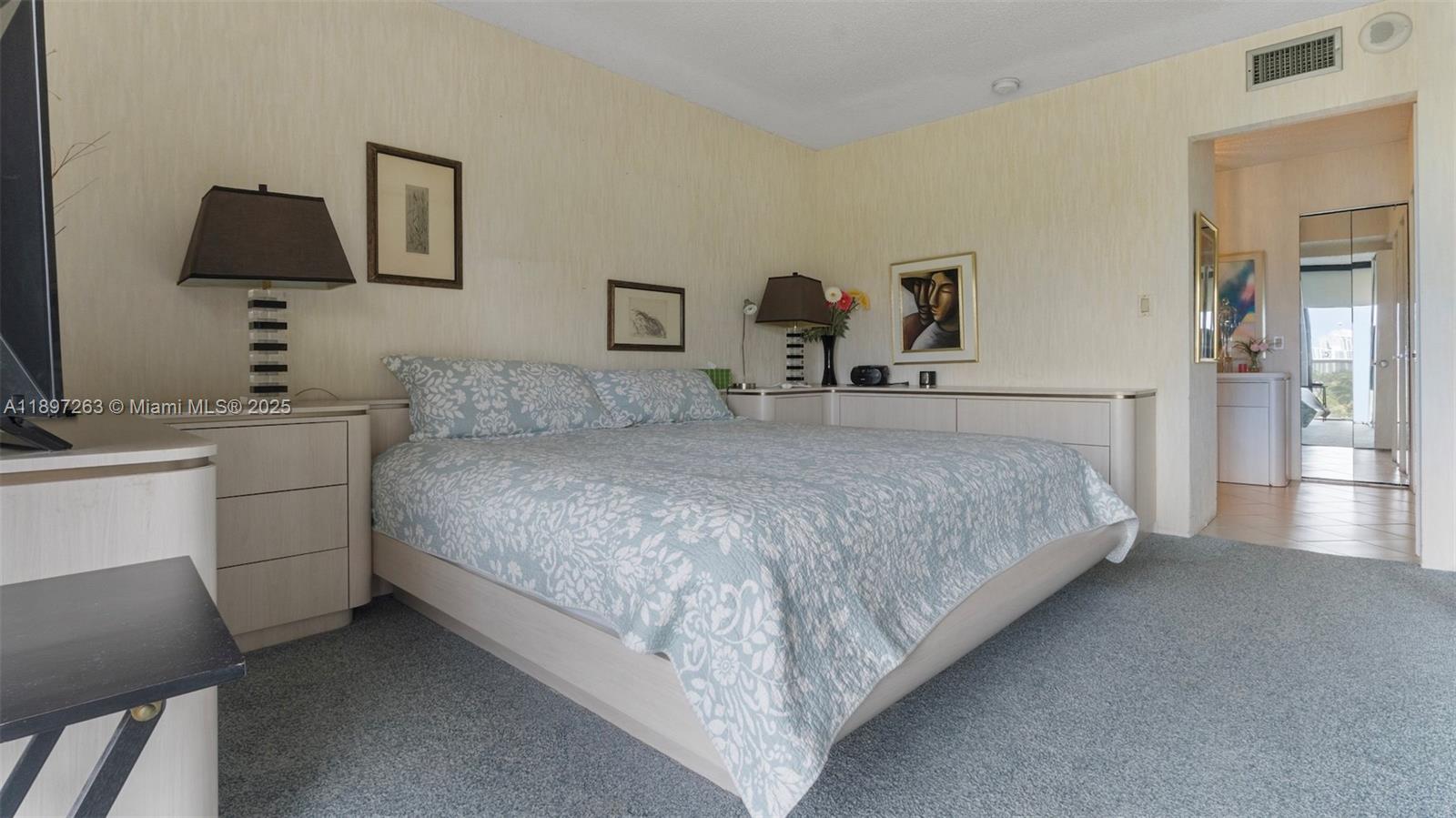 Photo of 3701 Country Club Dr  #606, Aventura, Florida, 33180 - 