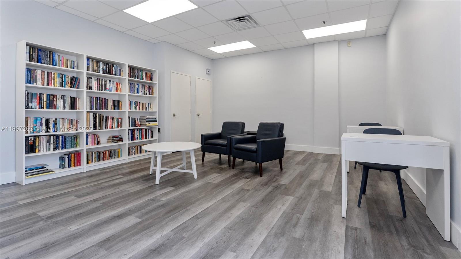 Photo of 3701 Country Club Dr  #606, Aventura, Florida, 33180 - 