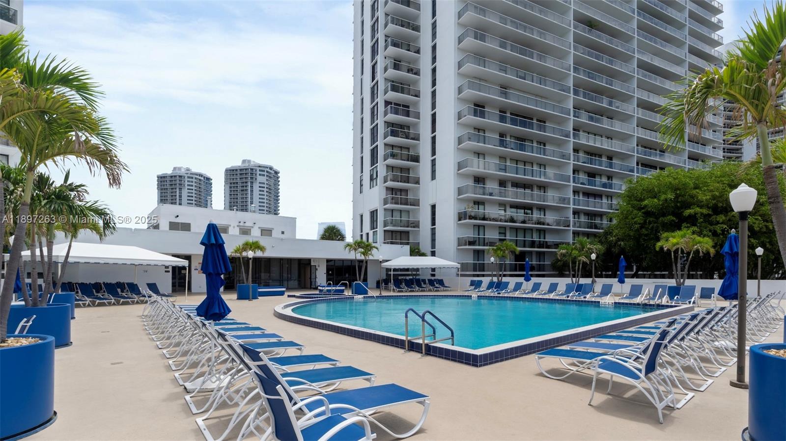 Photo of 3701 Country Club Dr  #606, Aventura, Florida, 33180 - 