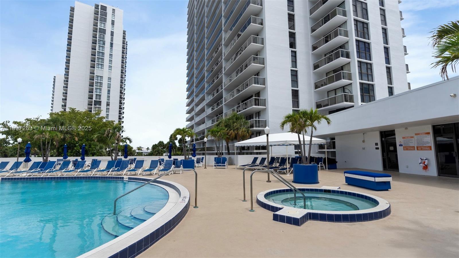 Photo of 3701 Country Club Dr  #606, Aventura, Florida, 33180 - 