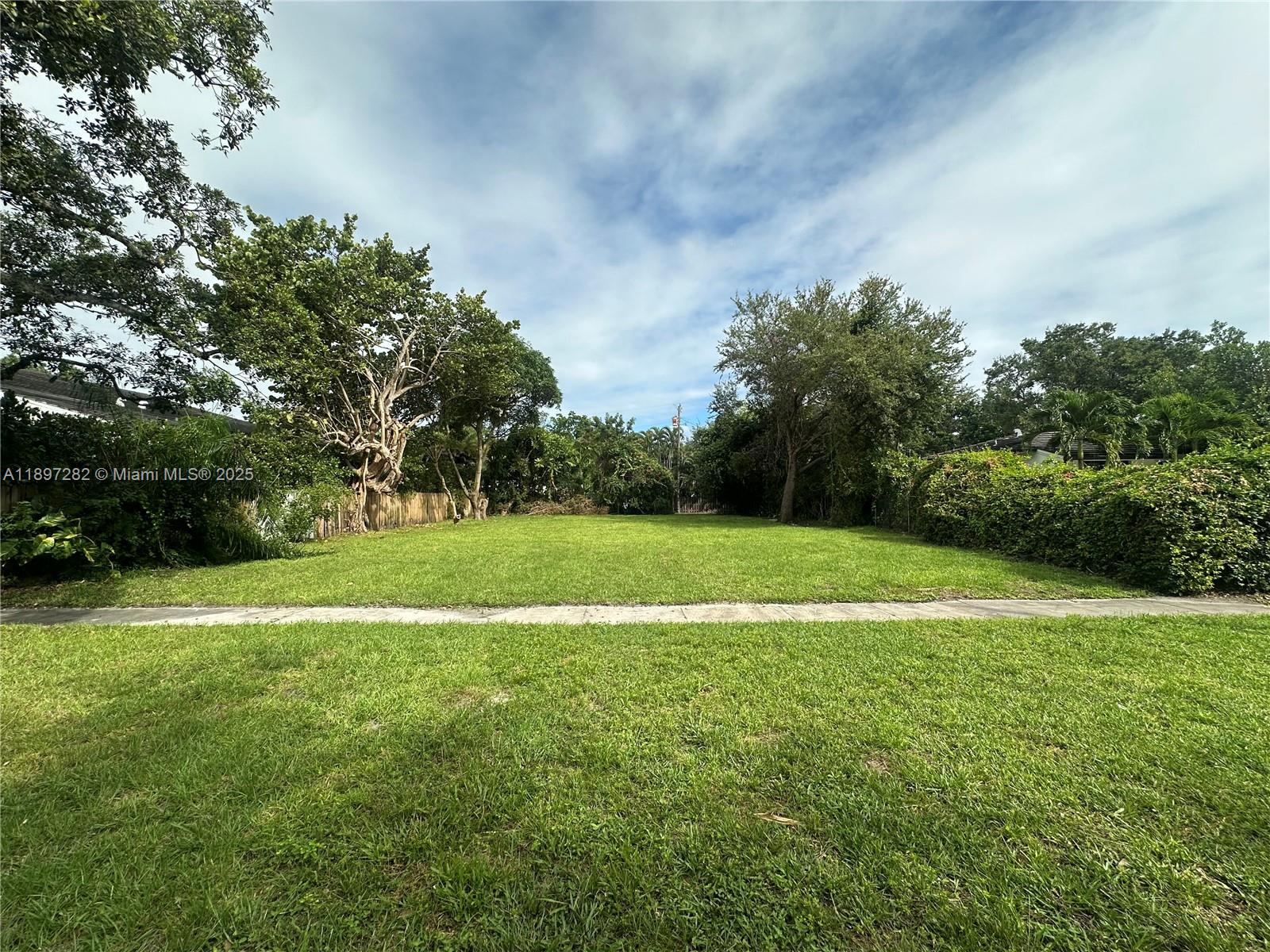 See details / sq. ft. $ 2025-10-16 0 Photo