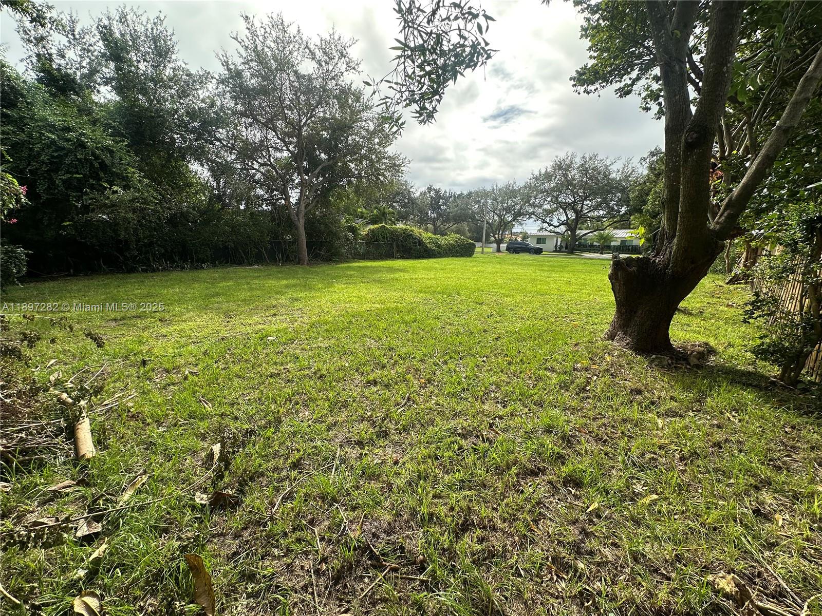 See details / sq. ft. $ 2025-10-16 0 Photo