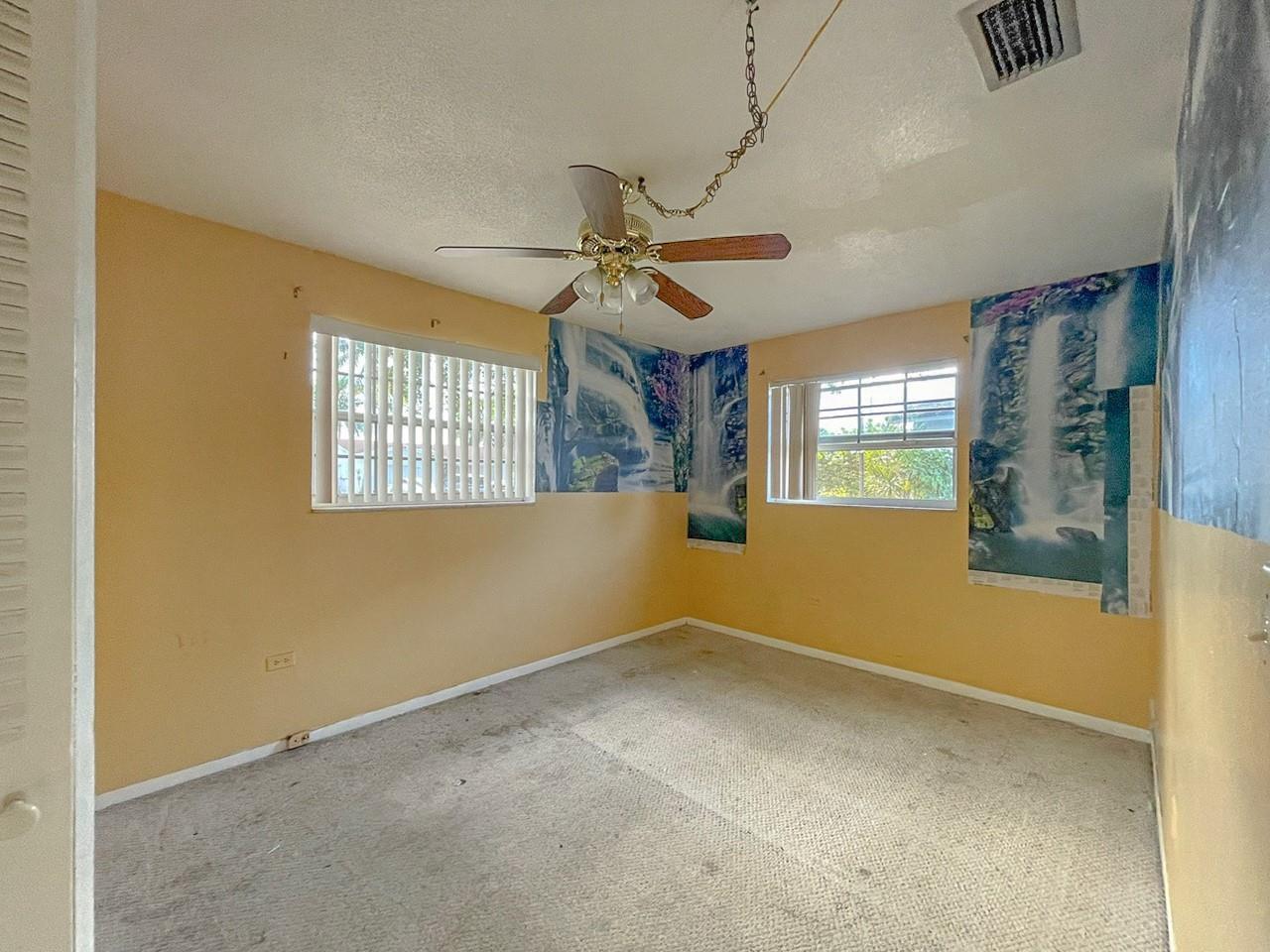 Ver detalles 2421 3 / 2 1346 sq. ft. $ 2026-01-31 0 foto