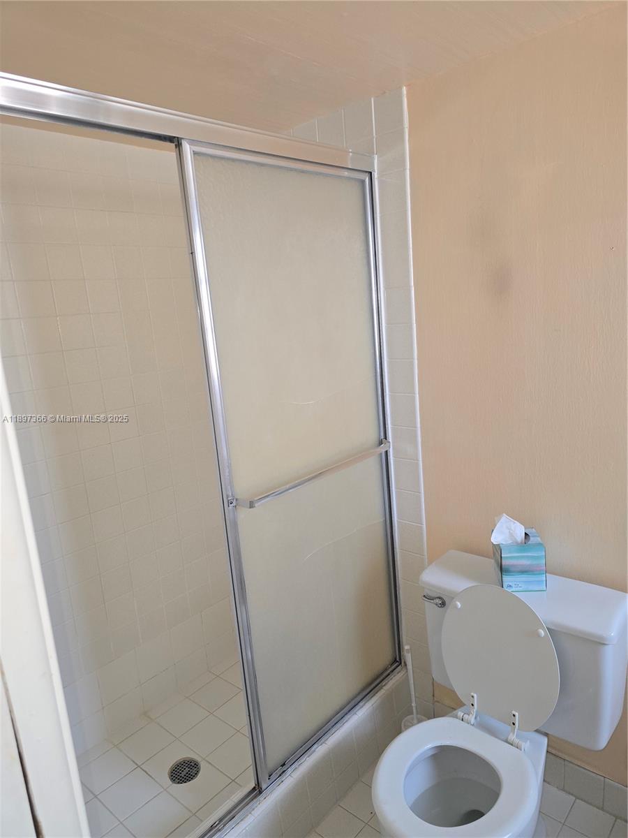 Photo of 609 14th Ave  #701, Hallandale Beach, Florida, 33009 - 