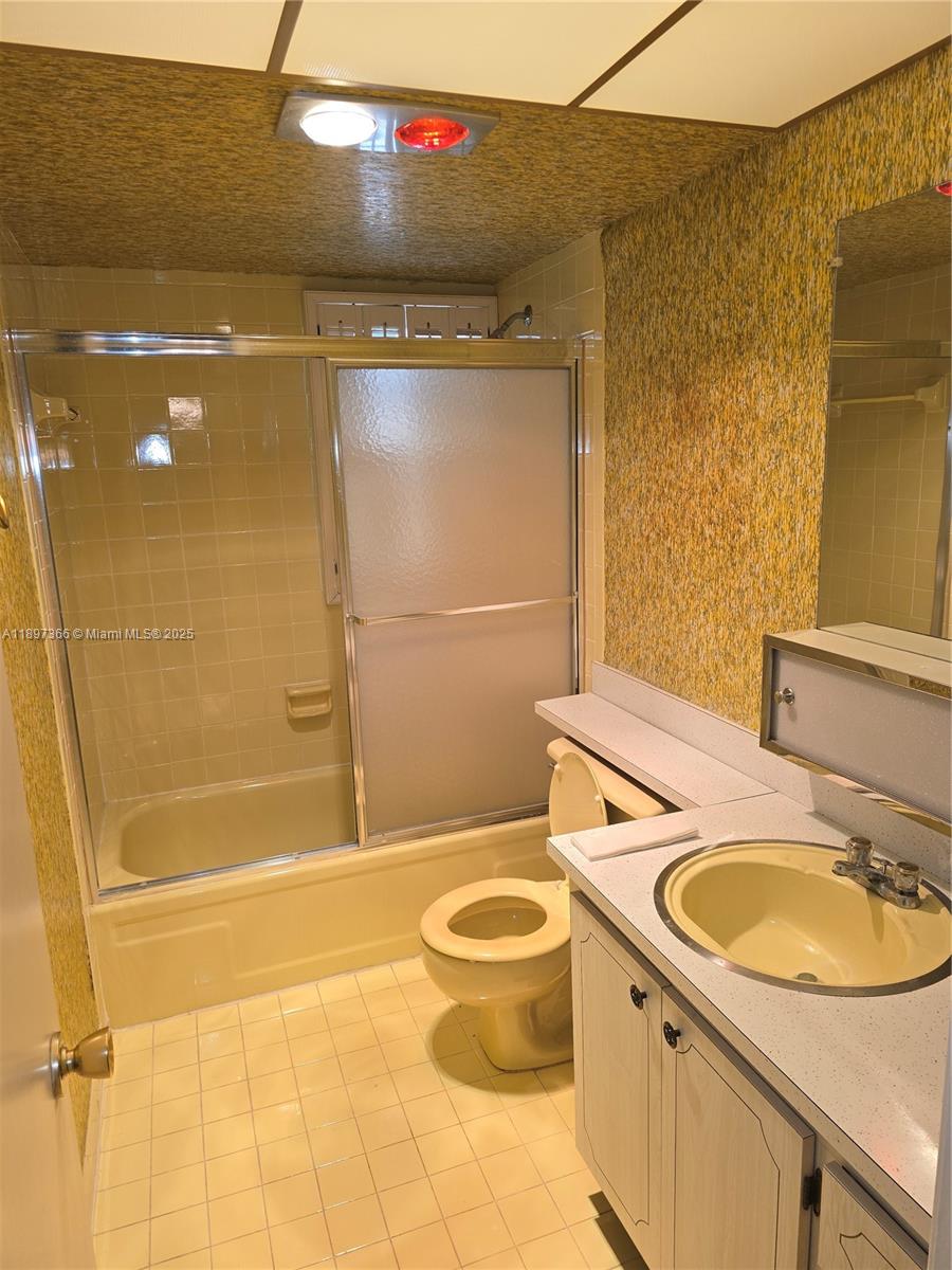 Photo of 609 14th Ave  #701, Hallandale Beach, Florida, 33009 - 