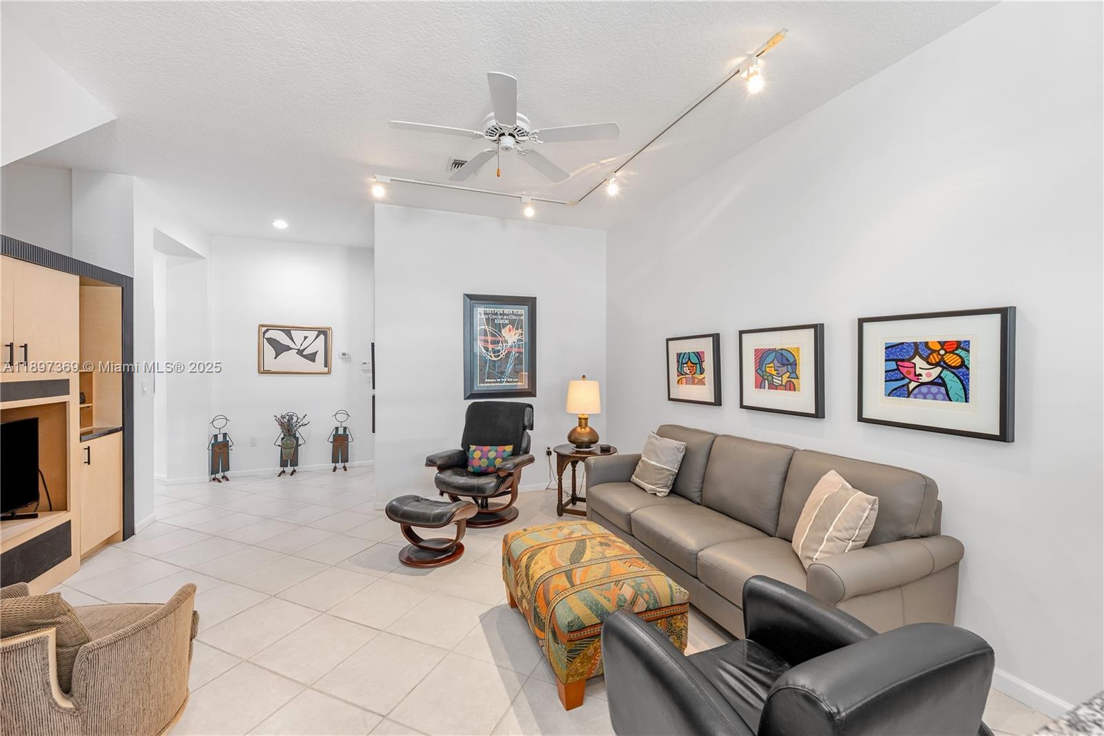 Photo of 3699 208th Ter  (3699), Aventura, Florida, 33180 -