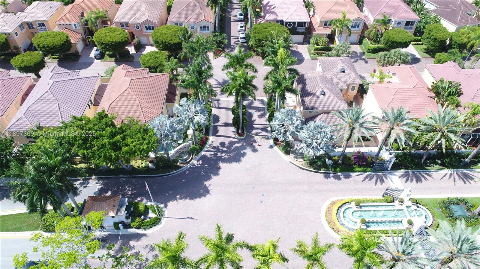 Photo of 3699 208th Ter (3699), Aventura, Florida, 33180 - COMMUNITY ENTRANCE