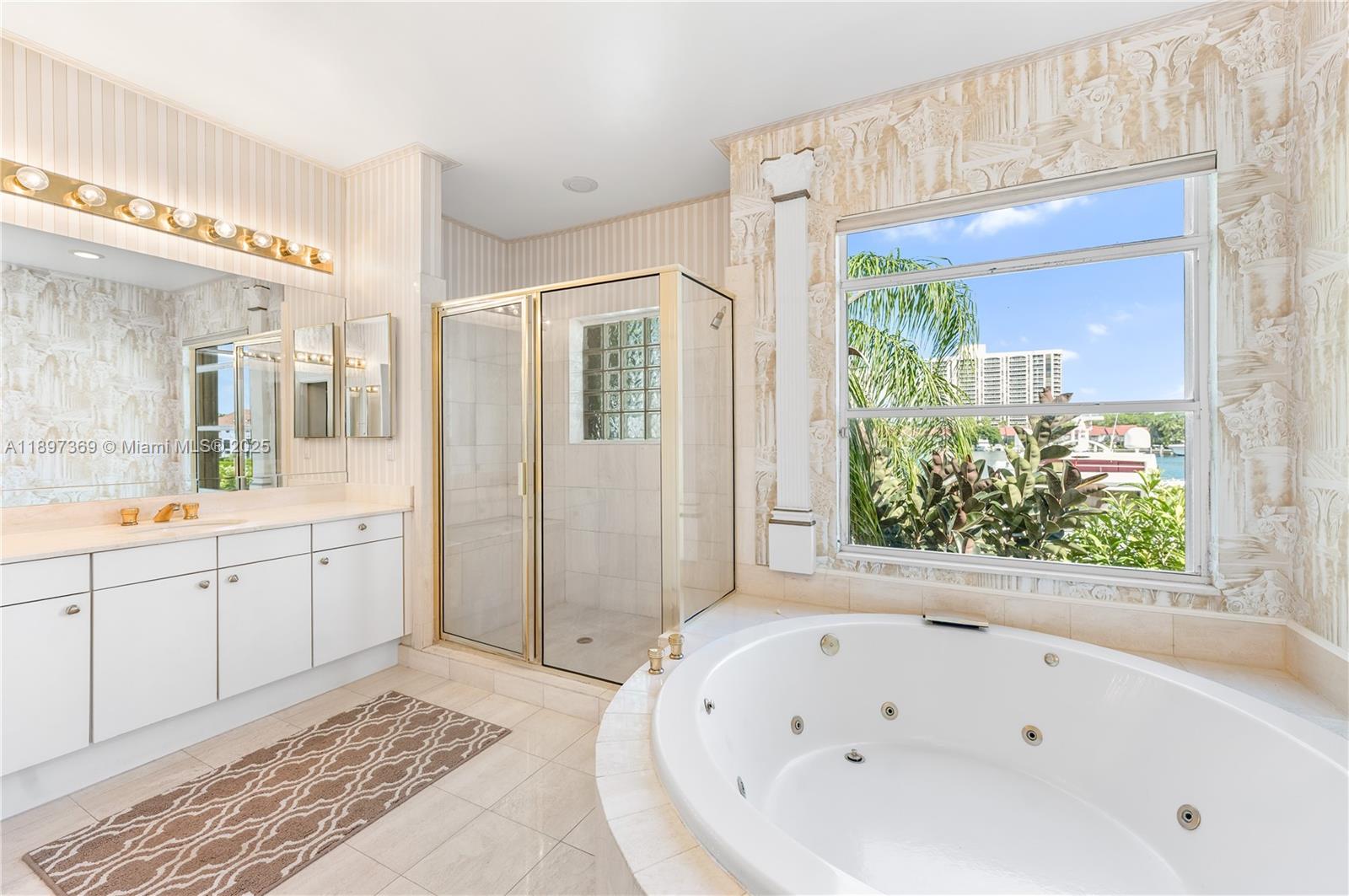 Photo of 3699 208th Ter  (3699), Aventura, Florida, 33180 -