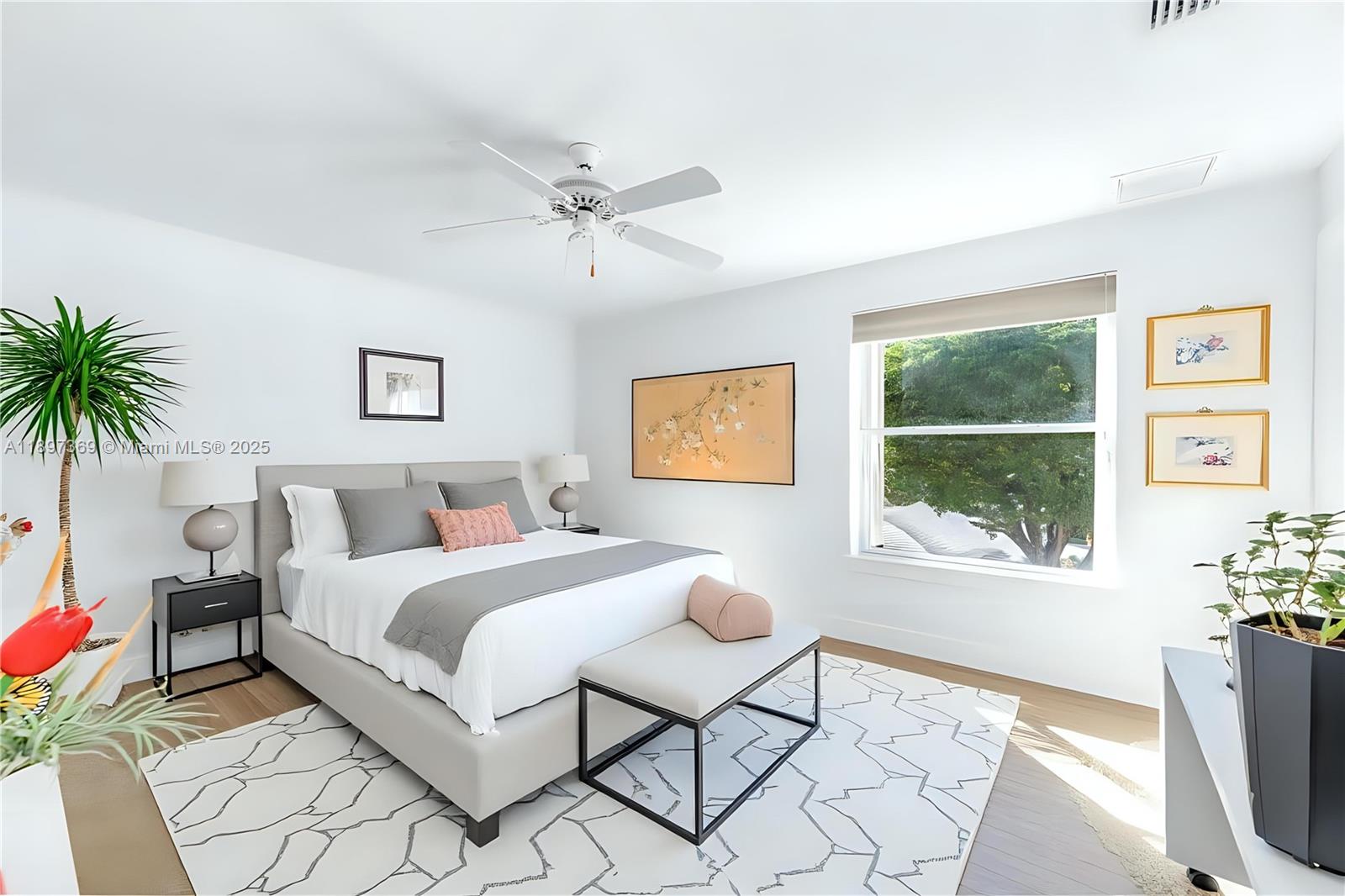 Photo of 3699 208th Ter  (3699), Aventura, Florida, 33180 - Staged Guest Bed