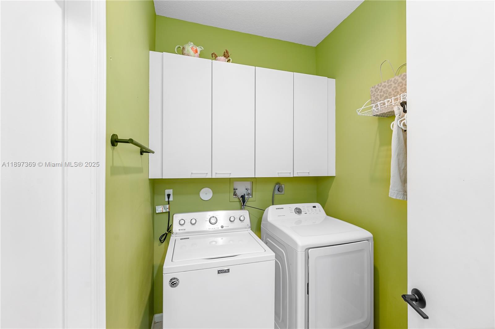 Photo of 3699 208th Ter  (3699), Aventura, Florida, 33180 -