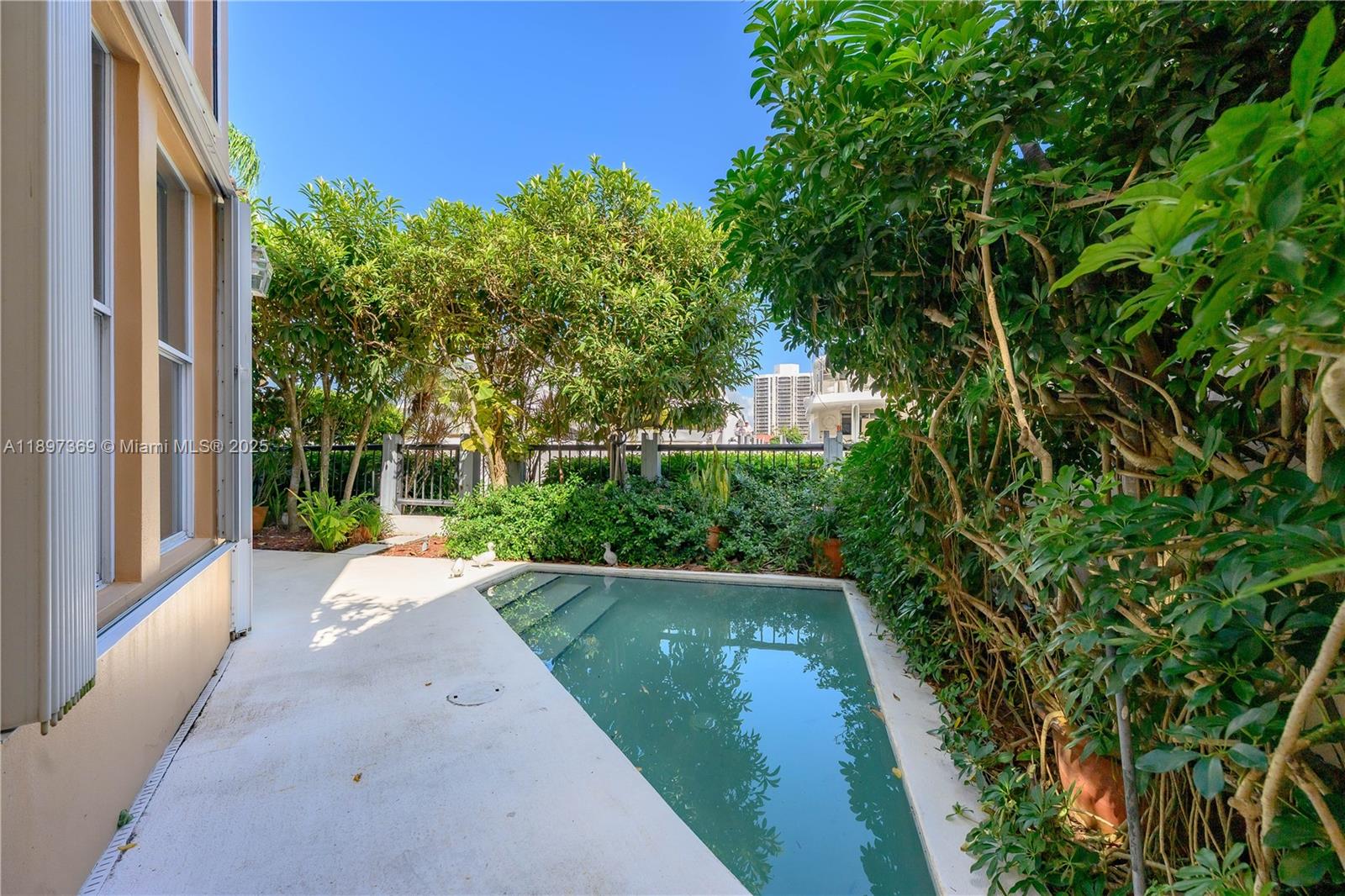 Photo of 3699 208th Ter  (3699), Aventura, Florida, 33180 -
