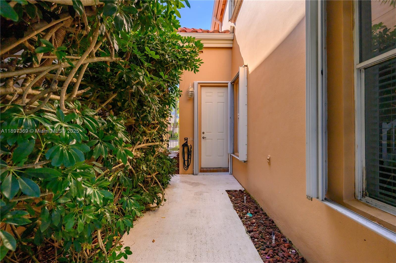 Photo of 3699 208th Ter  (3699), Aventura, Florida, 33180 -