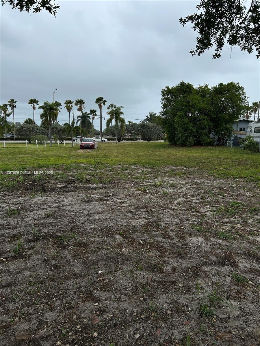 See details / sq. ft. $ 2025-10-16 0 Photo