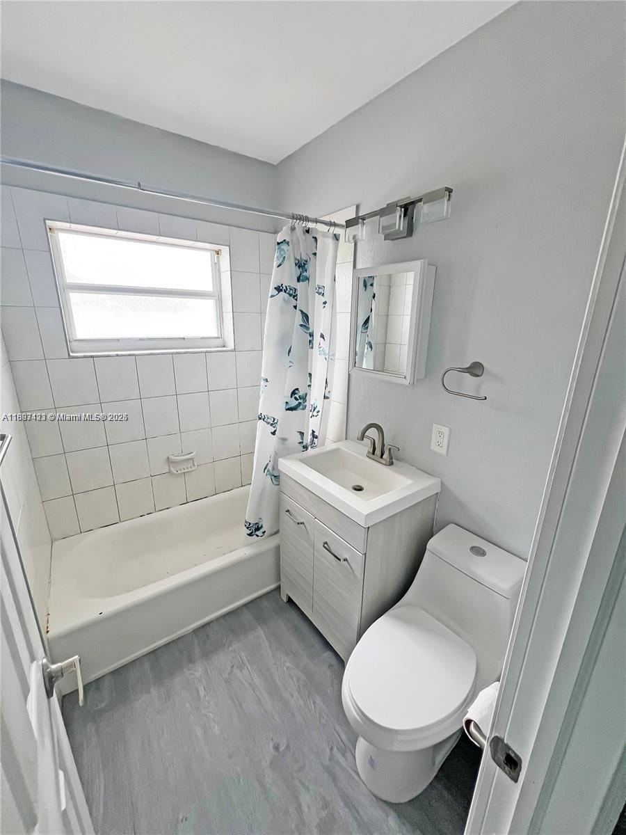 Ver detalles / 1280 sq. ft. $ 2025-10-16 0 foto