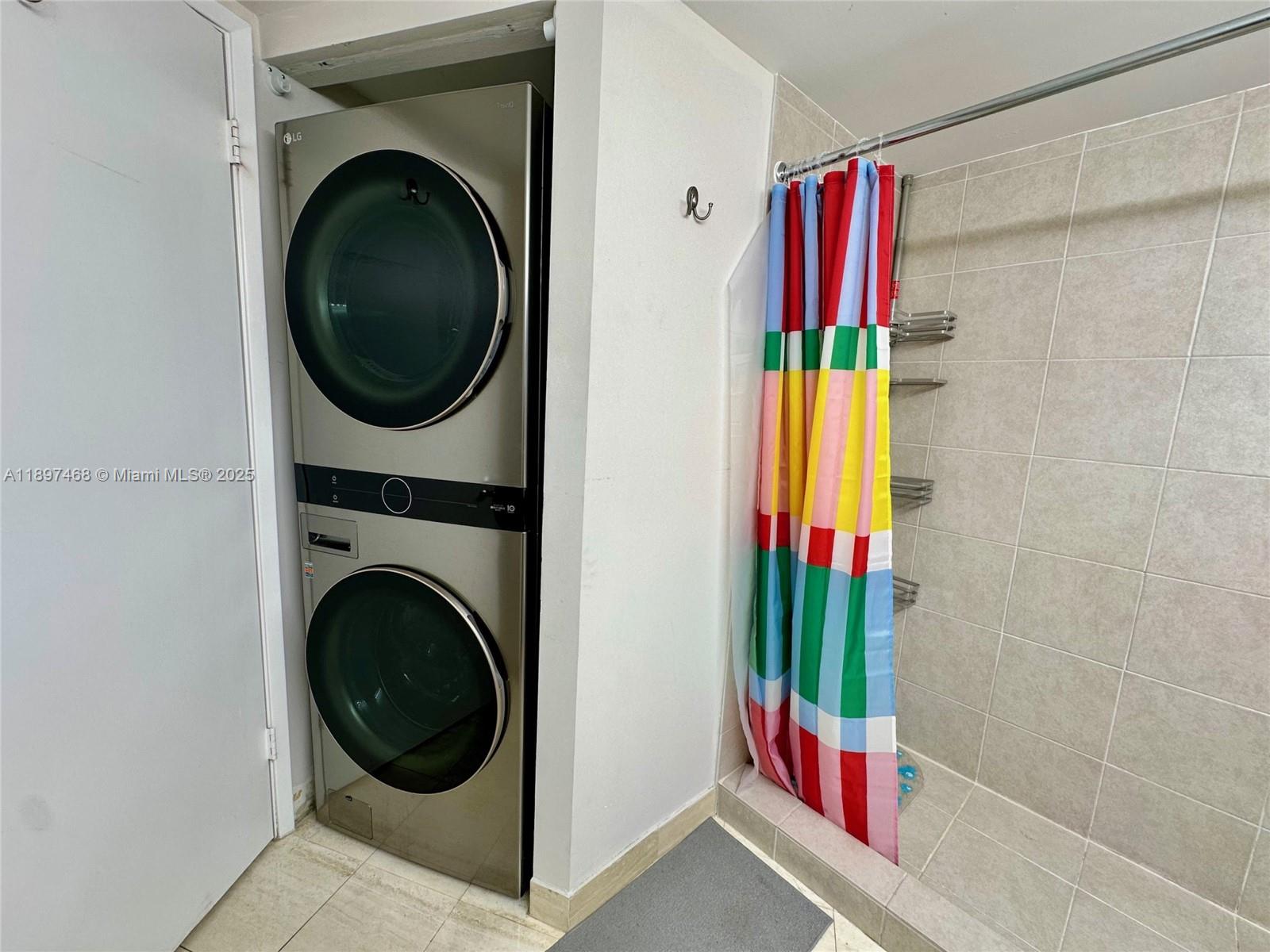 Photo of 3600 Mystic Pointe Dr  #1510, Aventura, Florida, 33180 - 