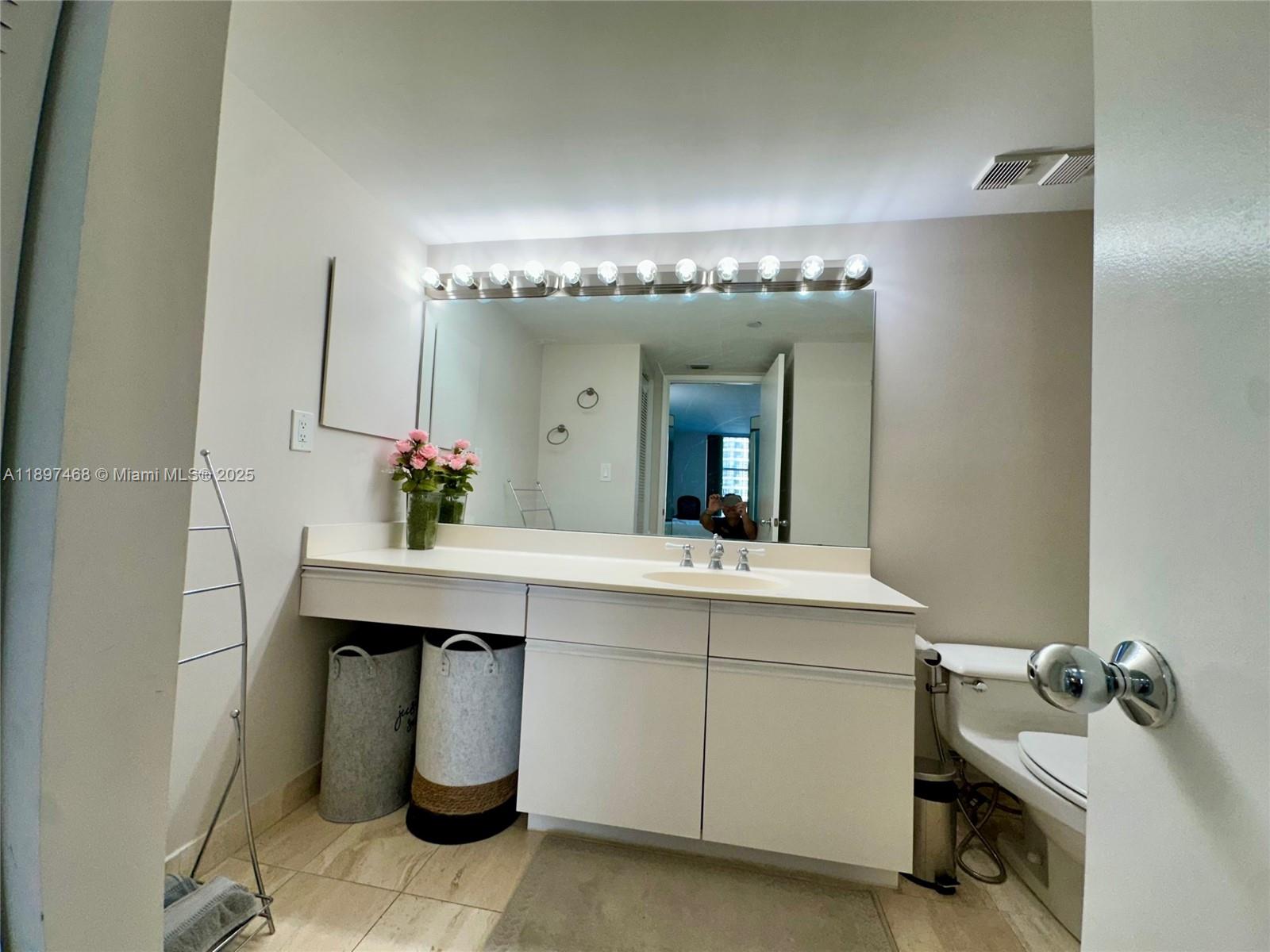 Photo of 3600 Mystic Pointe Dr  #1510, Aventura, Florida, 33180 - 
