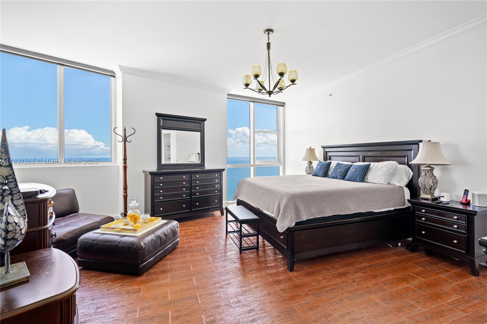 See details 4209 2 / 3 1722 sq. ft. $ 2025-10-16 0 Photo
