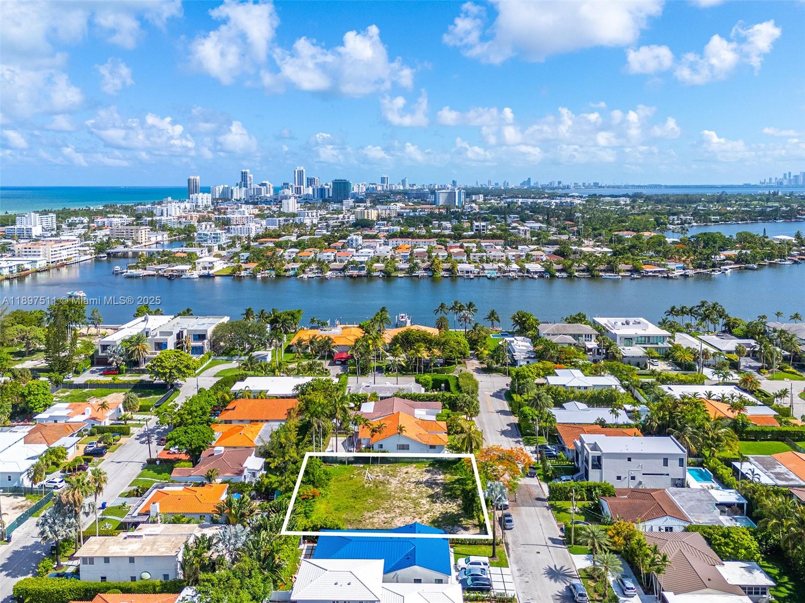 See details   /   sq. ft. $ 2025-10-16 0 Photo