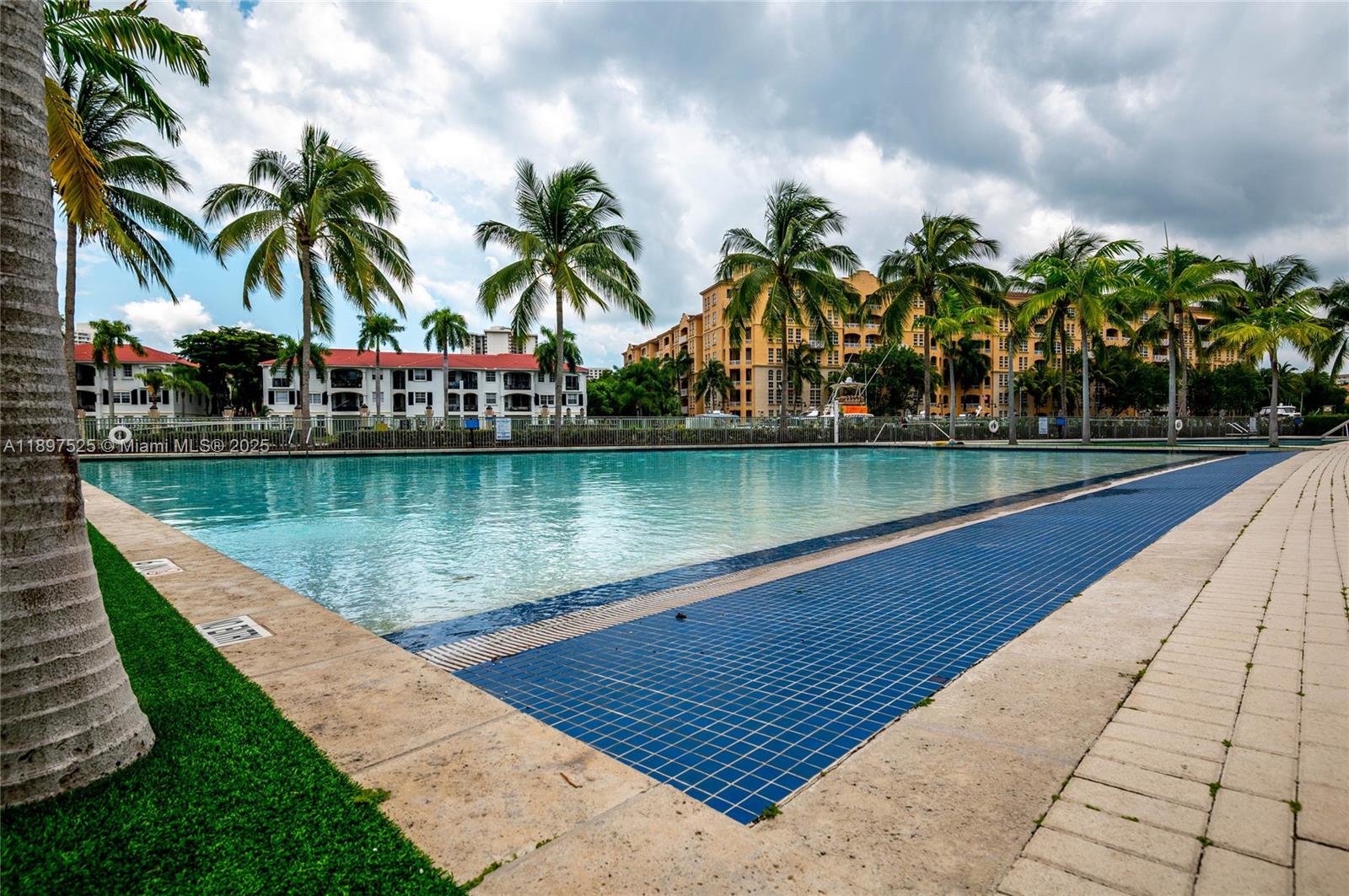 Photo of 2950 188th St  #143, Aventura, Florida, 33180 - 