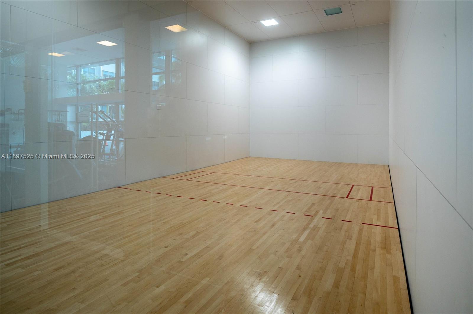 Photo of 2950 188th St  #143, Aventura, Florida, 33180 - 