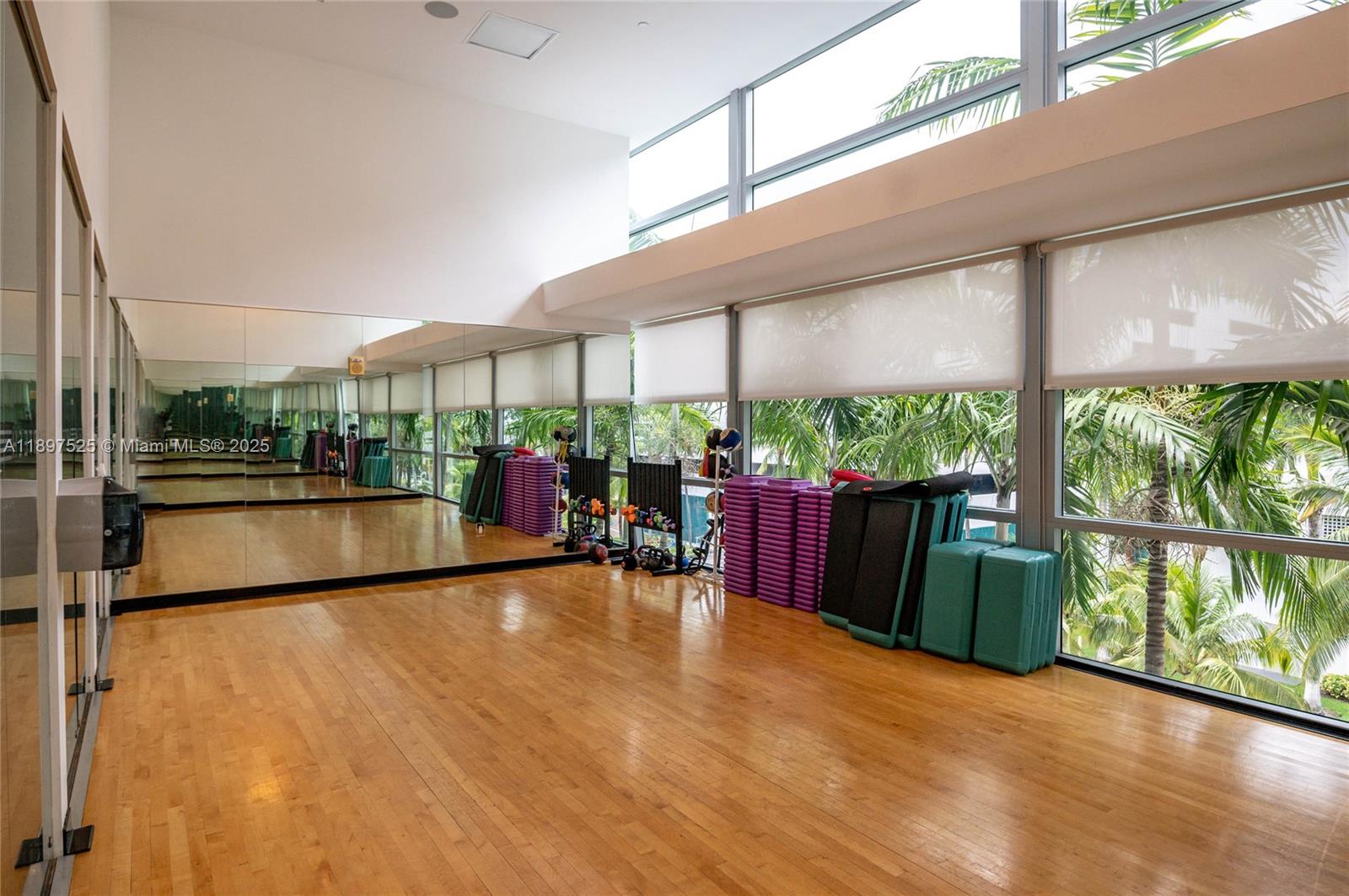 Photo of 2950 188th St  #143, Aventura, Florida, 33180 - 