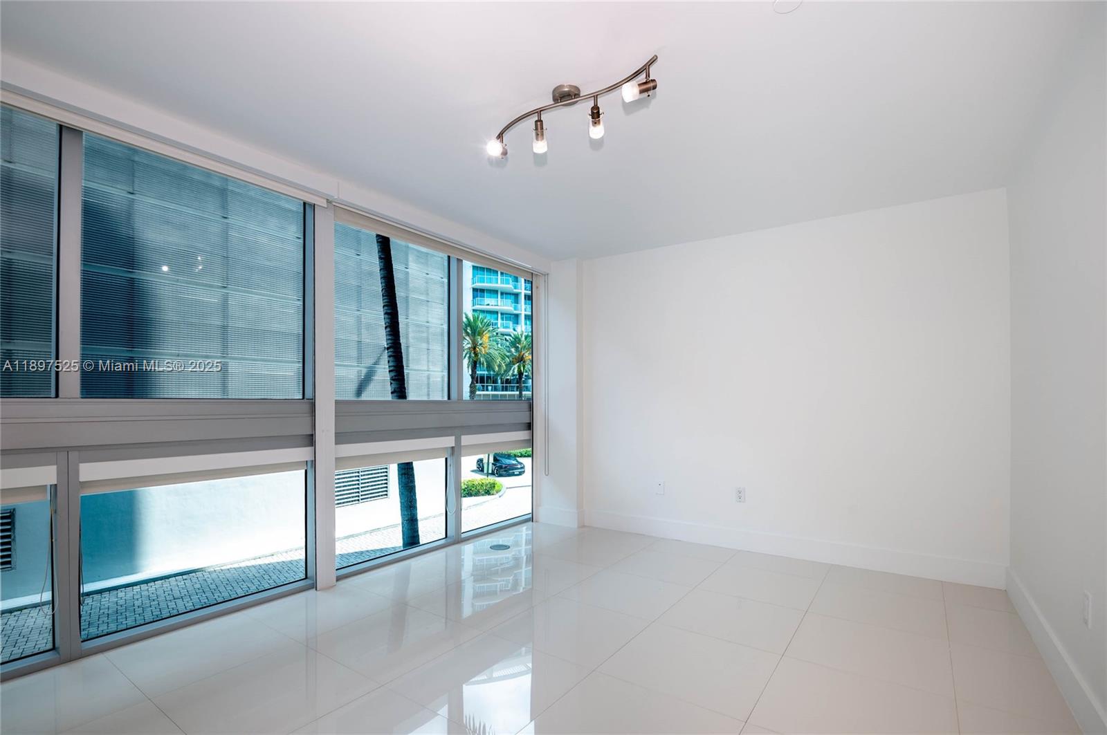 Photo of 2950 188th St #143, Aventura, Florida, 33180 -