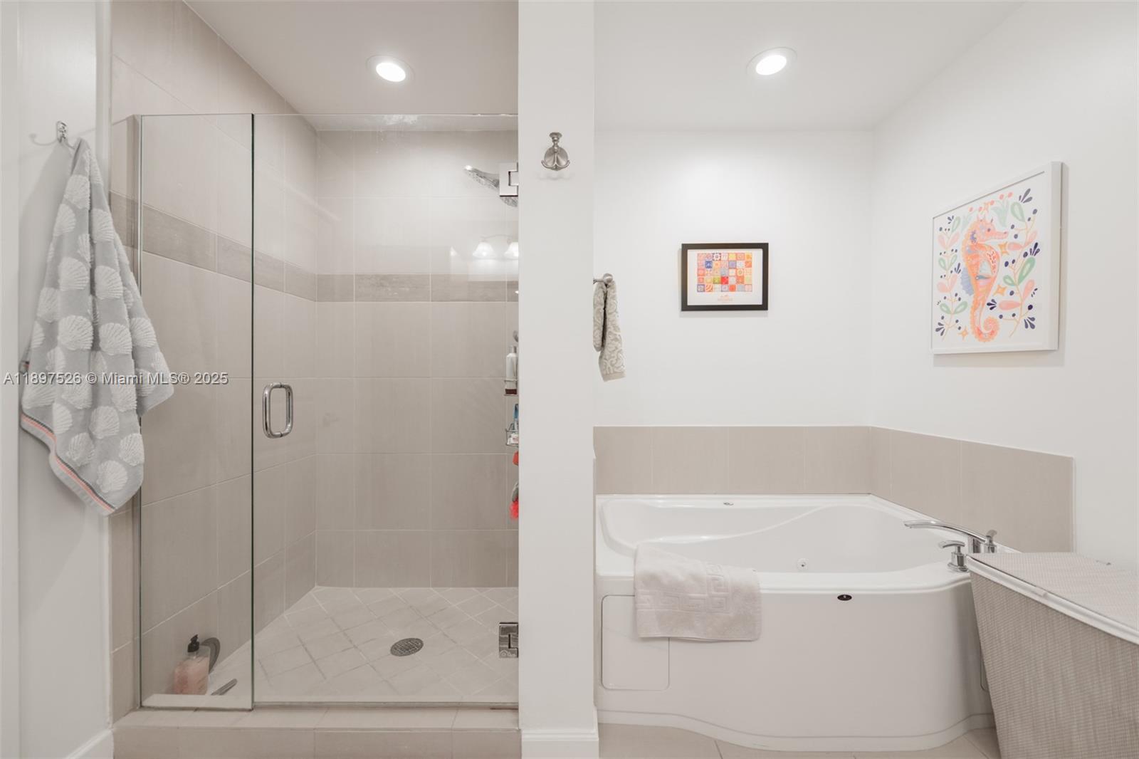 Photo of 1945 Ocean Dr #1909, Hallandale Beach, Florida, 33009 -