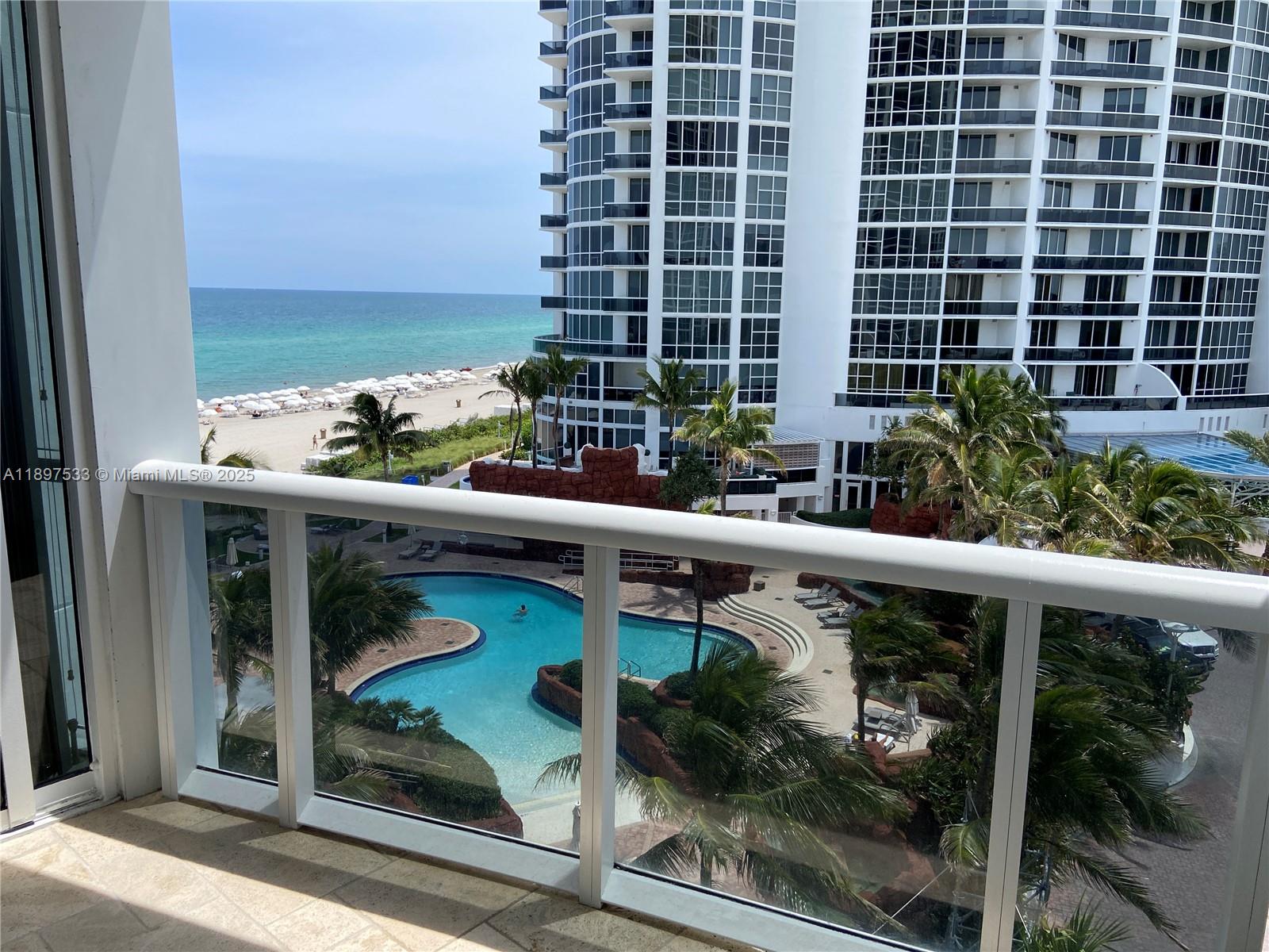 Ver detalles 708 1 / 2 881 sq. ft. $ 2025-10-16 0 foto