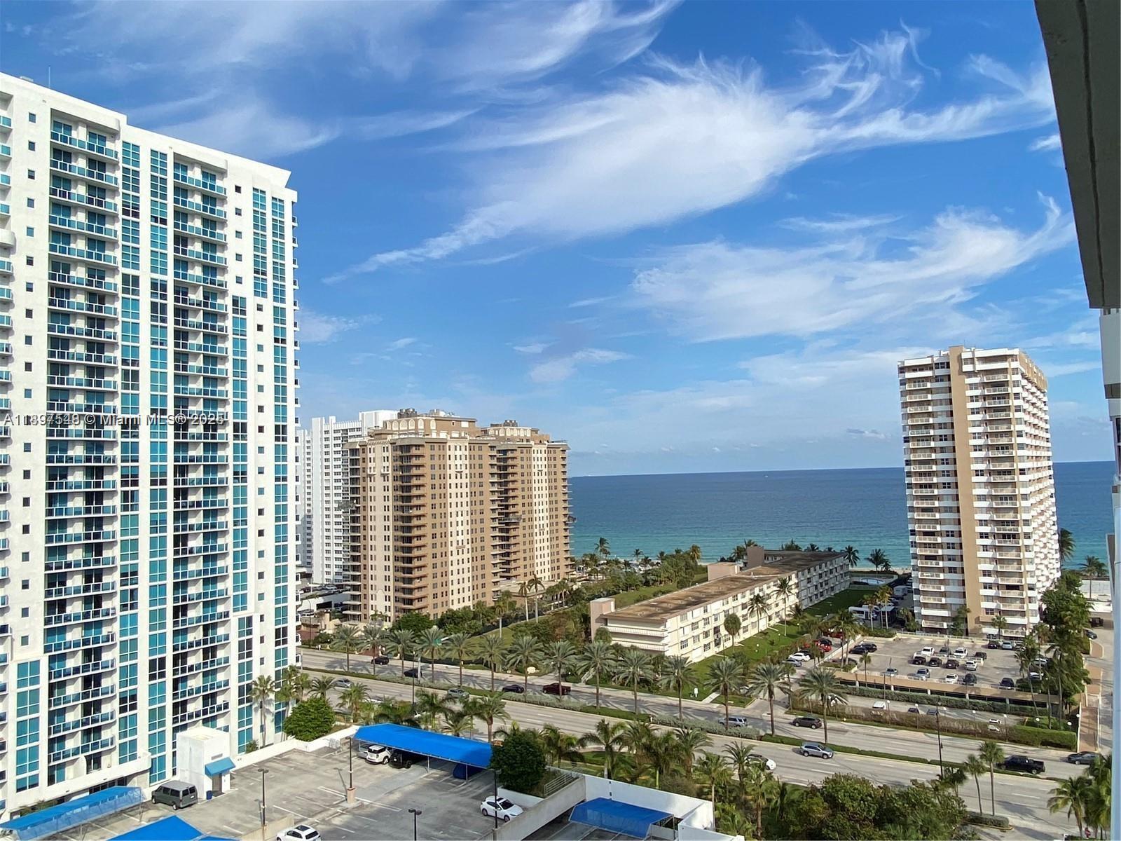 Ver detalles 15A 0 / 1 545 sq. ft. $ 2025-10-16 0 foto