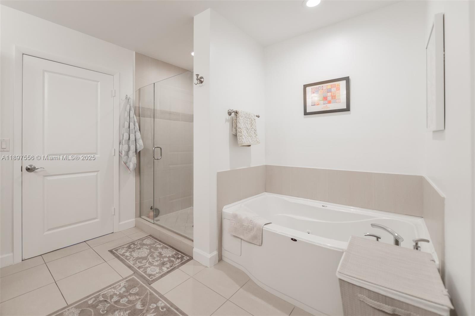 Photo of 1945 Ocean Dr #1909, Hallandale Beach, Florida, 33009 -